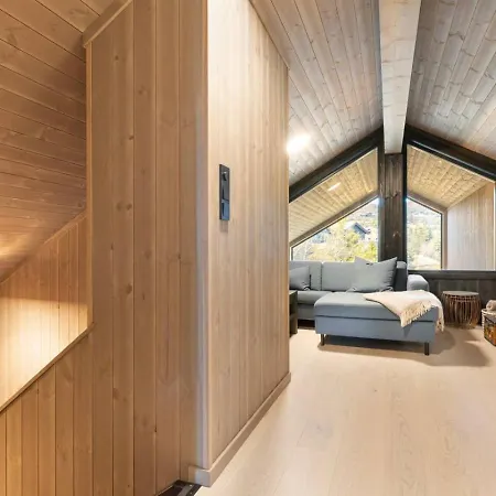 Ski-in Mountain Cabin.5 Br.sauna.veggli
